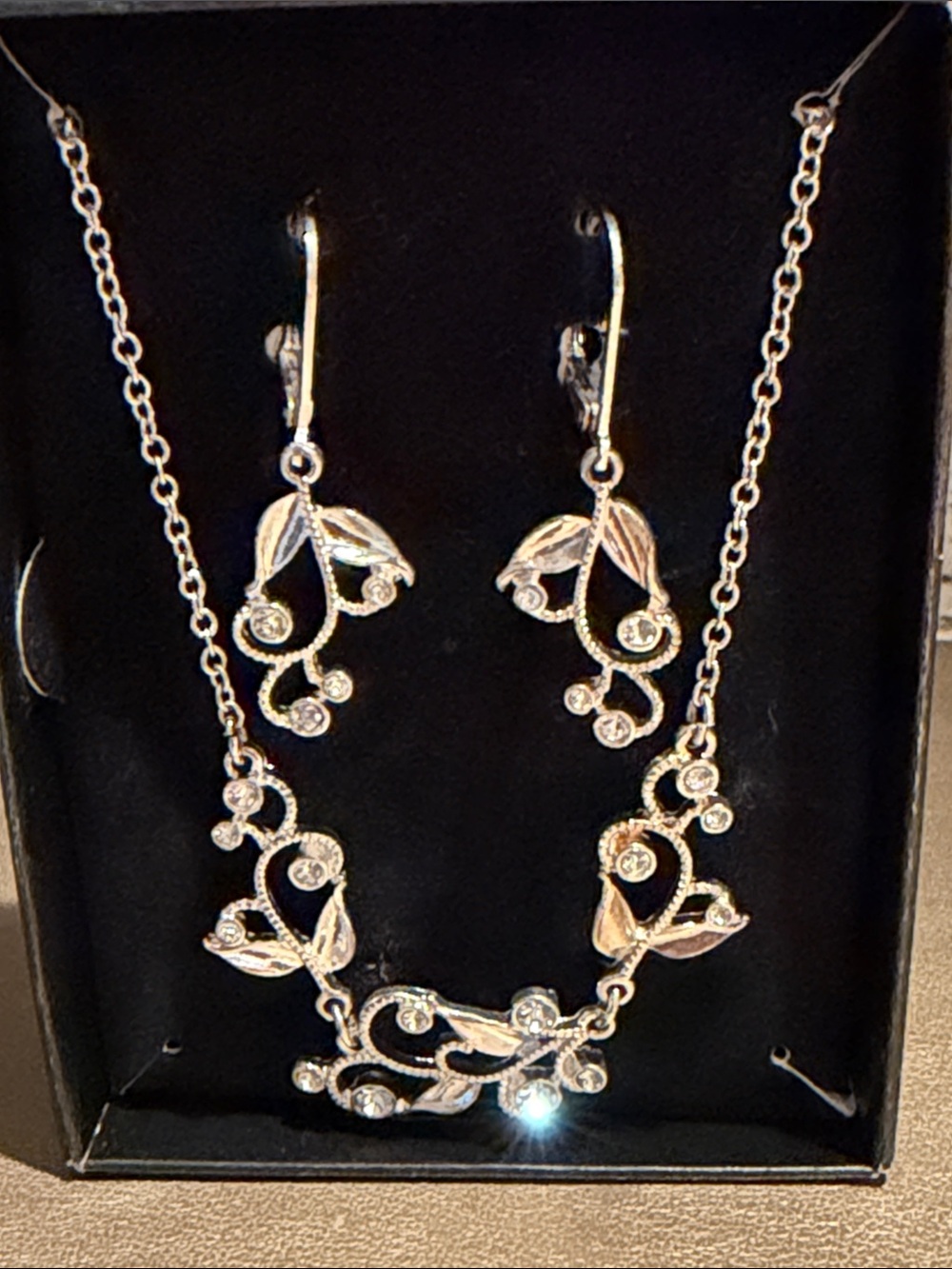 Delicate Silver Leaf and Crystal Necklace Set - Women's Silver Jewelry
